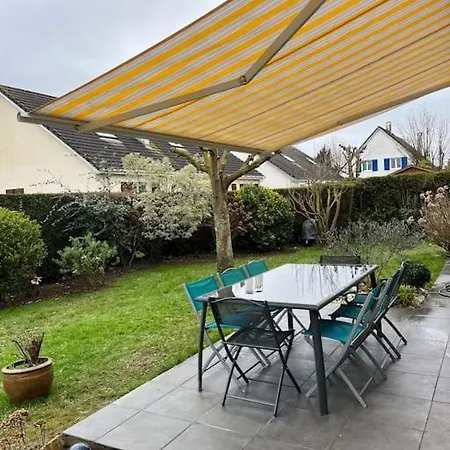 Belle Maison Familiale Avec Parking Casa de Férias *