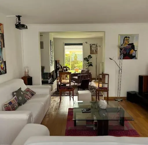 Belle Maison Familiale Avec Parking