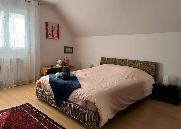 Belle Maison Familiale Avec Parking *